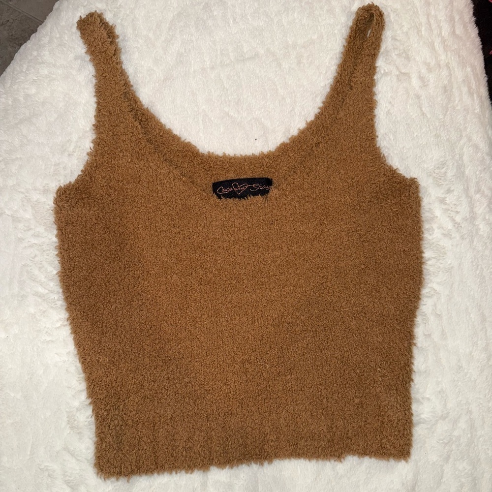 3 x 20$ Coco and Shay Brown Fuzzy Crop Top Size Small